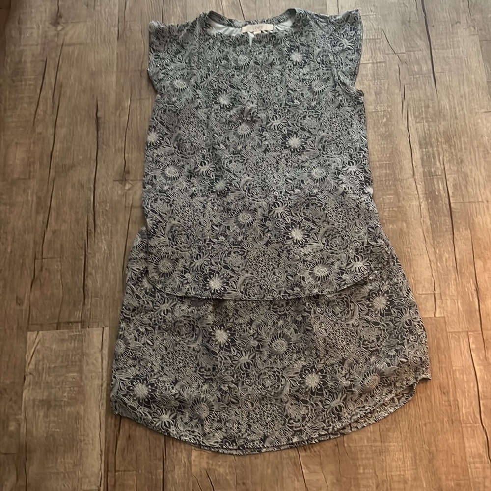 2 piece LOFT skirt and top